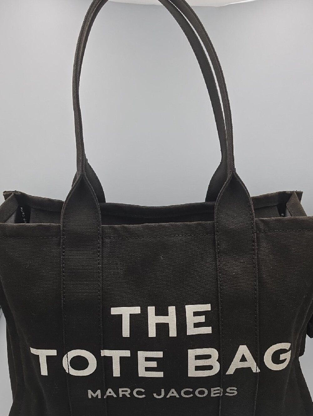 Marc Jacobs Black & White Canvas Large "The Tote Bag" Weekender Bag (EUC)🤍🖤🤍 - Picture 3 of 11